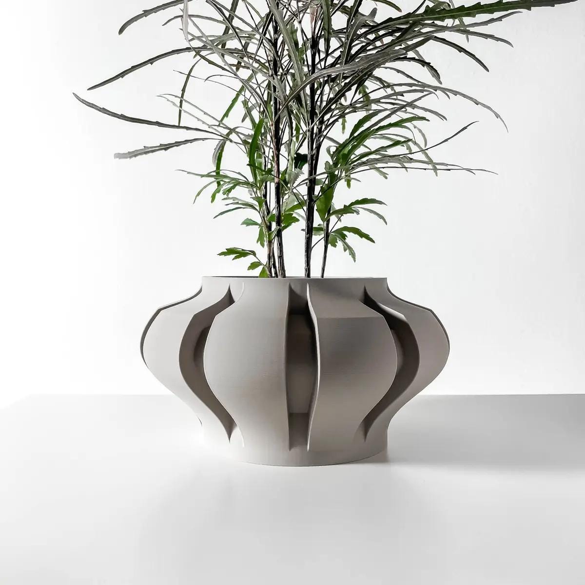 Aria Sculpt Planter