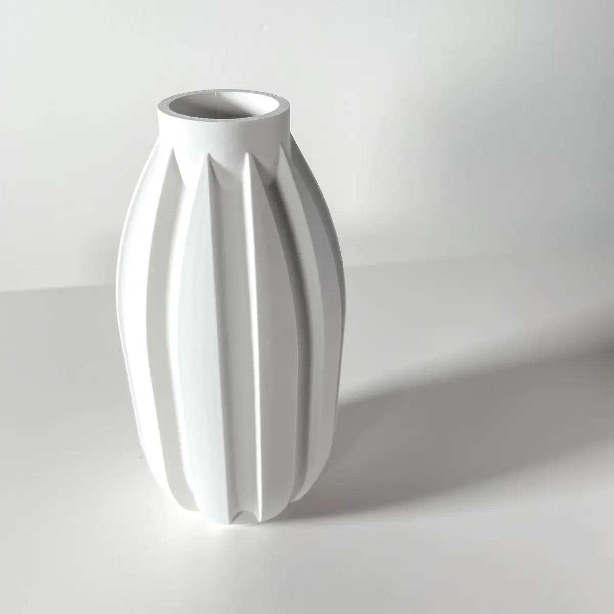 Petal Arc Vase