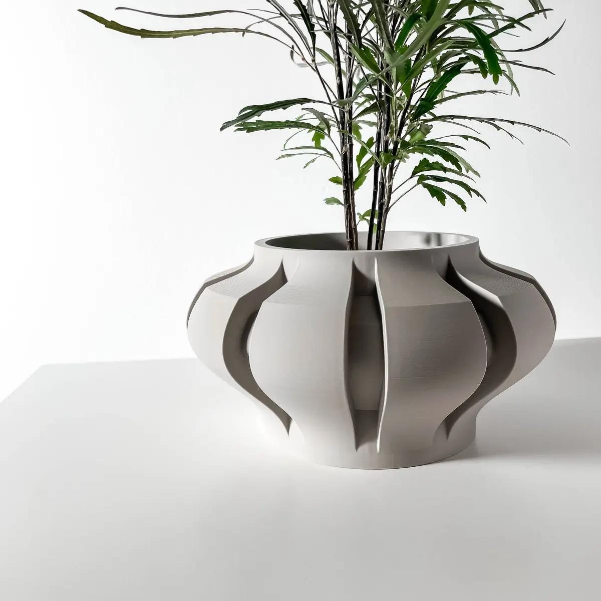 Aria Sculpt Planter